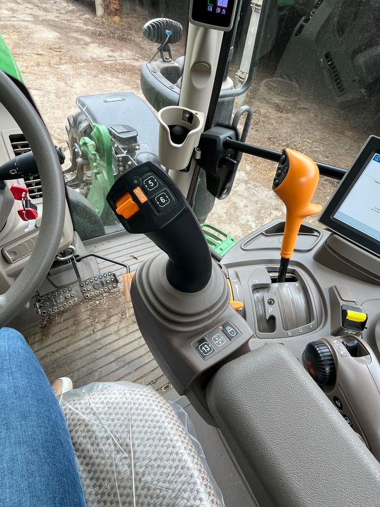 Tracteur JOHN DEERE 6R 110 - photo slide 18
