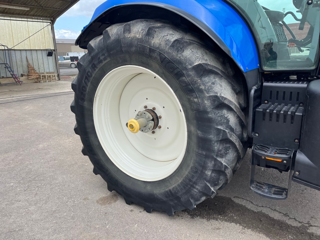 Tracteur NEW HOLLAND T7.210 SW2 - photo slide 8