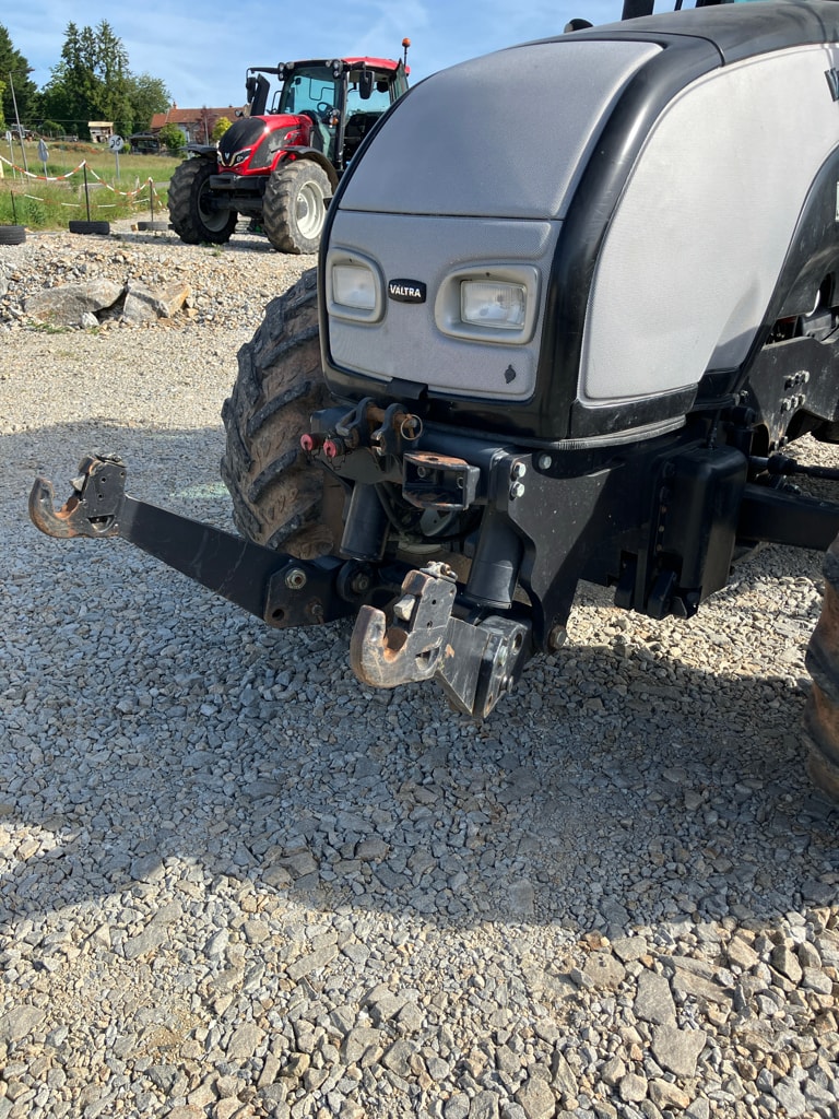 Tracteur VALTRA T 120 - photo slide 9