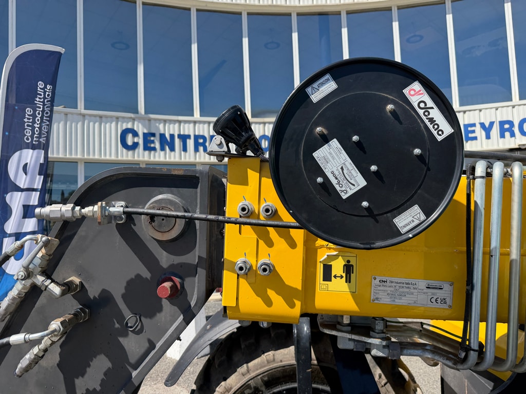 Chariot télescopique NEW HOLLAND TH 7.32 - photo slide 9
