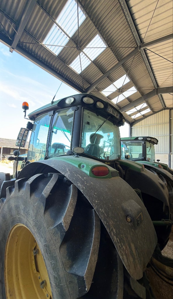 Tracteur JOHN DEERE 6215R - photo slide 6