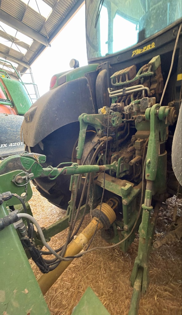 Tracteur JOHN DEERE 6215R - photo slide 10