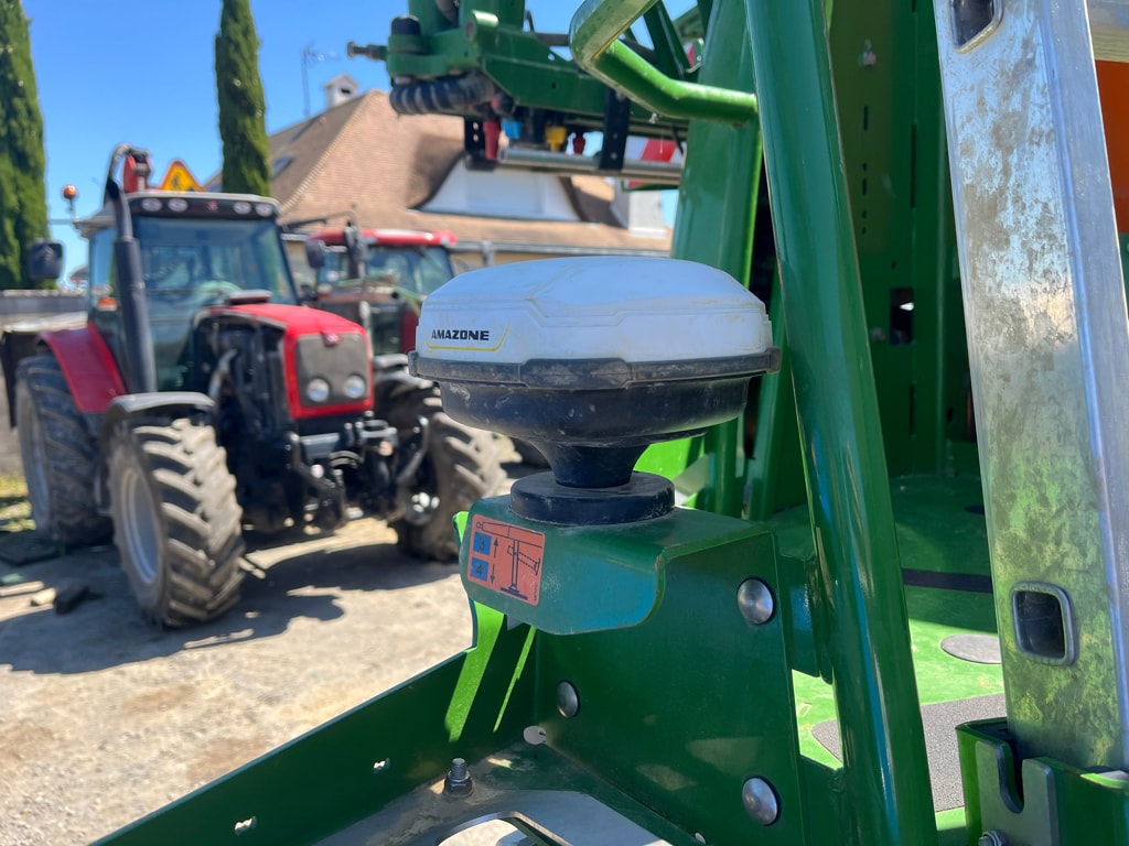 Pulverisateur AMAZONE UX 5201 - photo slide 7