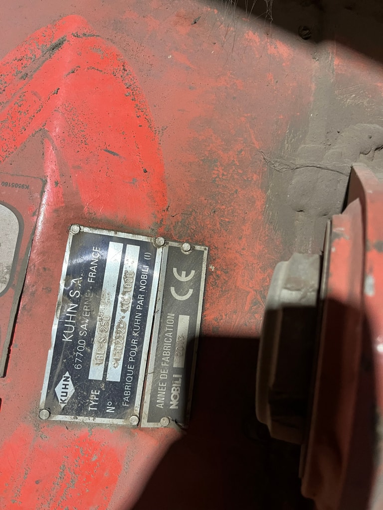 Broyeur KUHN TBES250 - photo slide 5