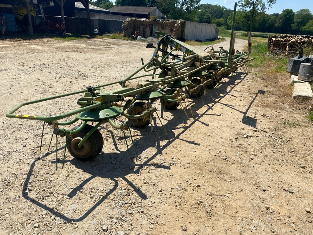 Faneuse KRONE KW 8.82/8 - photo slide 4