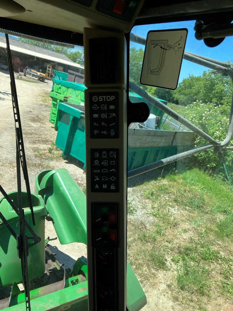 Moissonneuse JOHN DEERE 2264 - photo slide 23