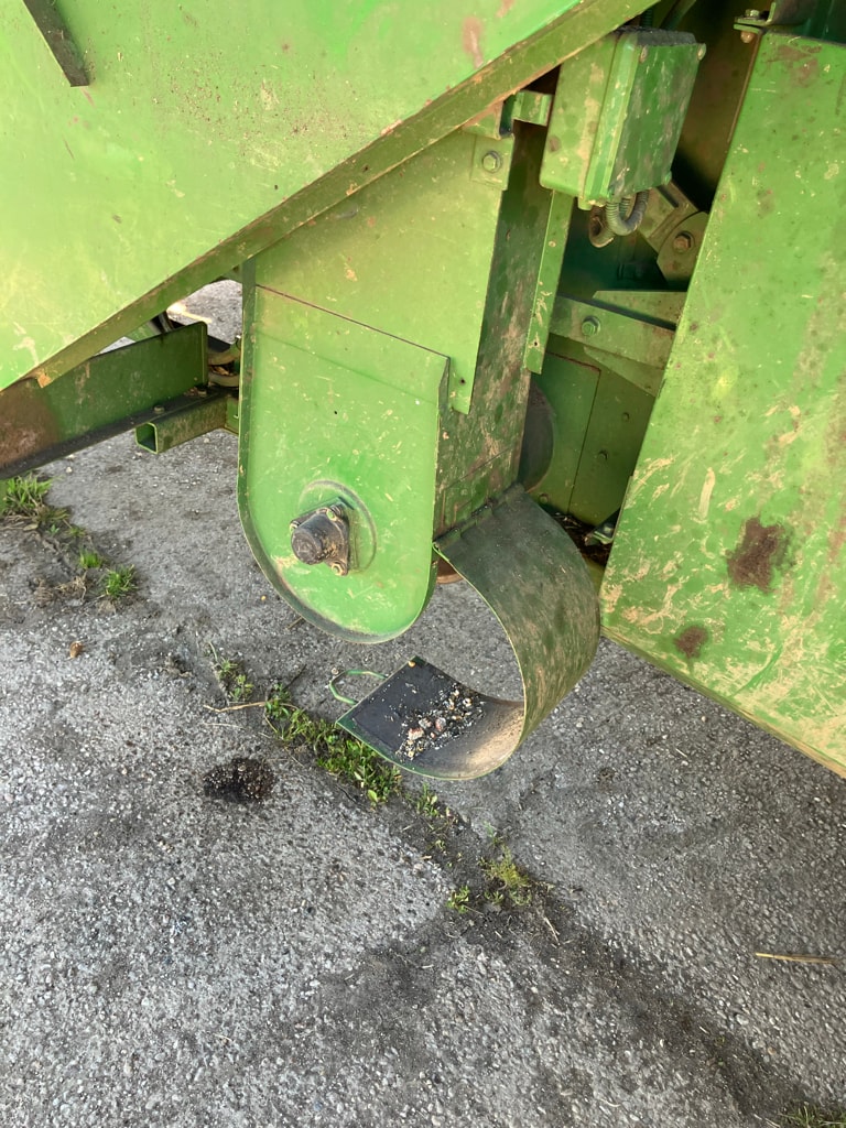 Moissonneuse JOHN DEERE 2264 - photo slide 25