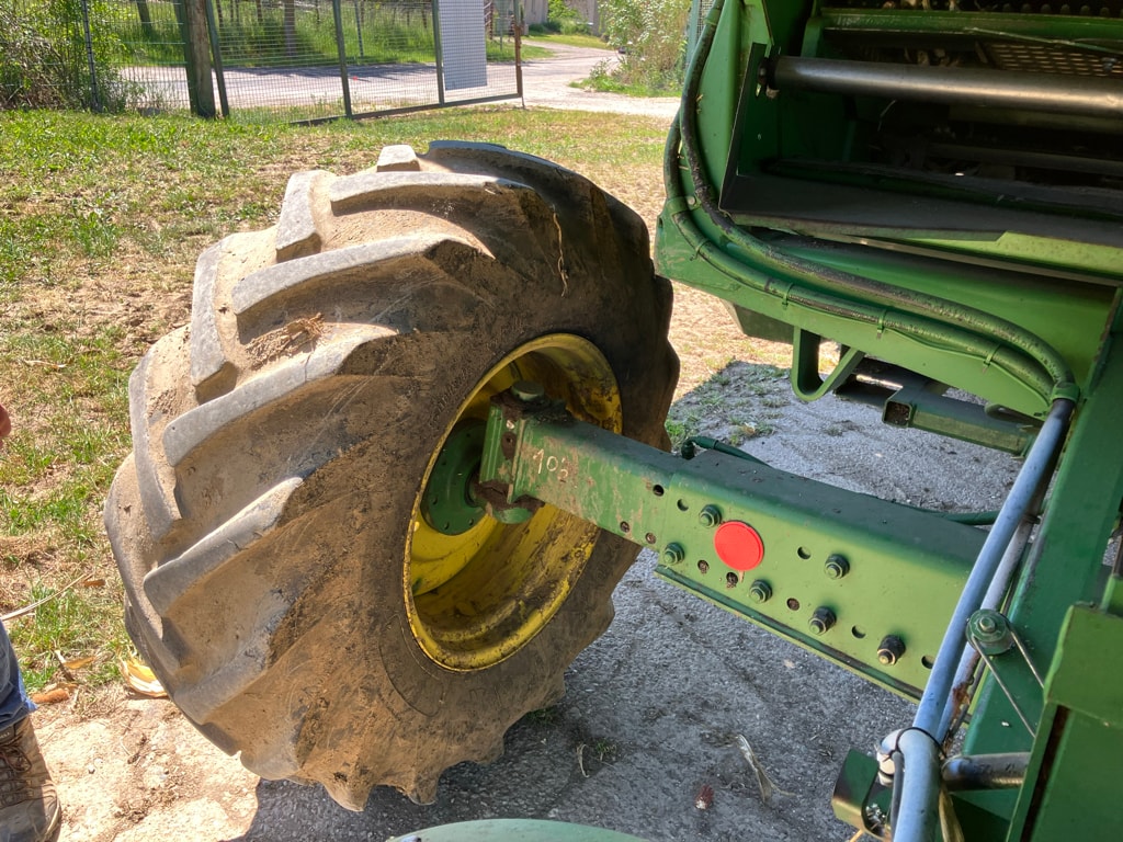Moissonneuse JOHN DEERE 2264 - photo slide 30