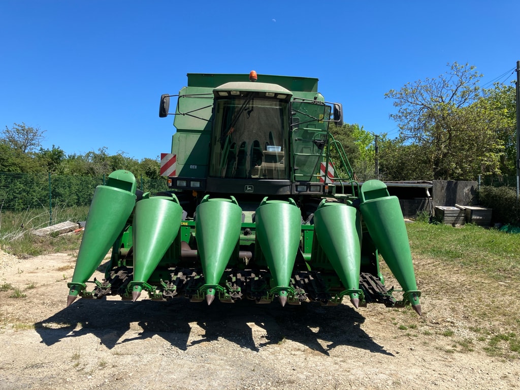 Moissonneuse JOHN DEERE 2264 - photo slide 36