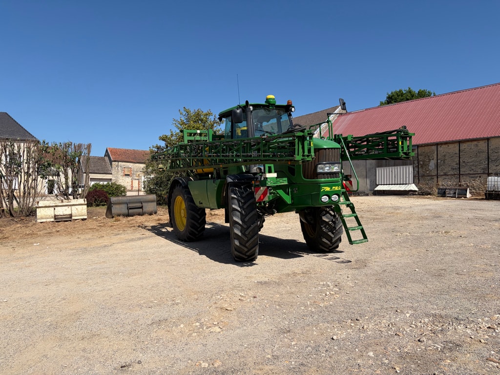 Pulverisateur automoteur JOHN DEERE 5430i - photo slide 10