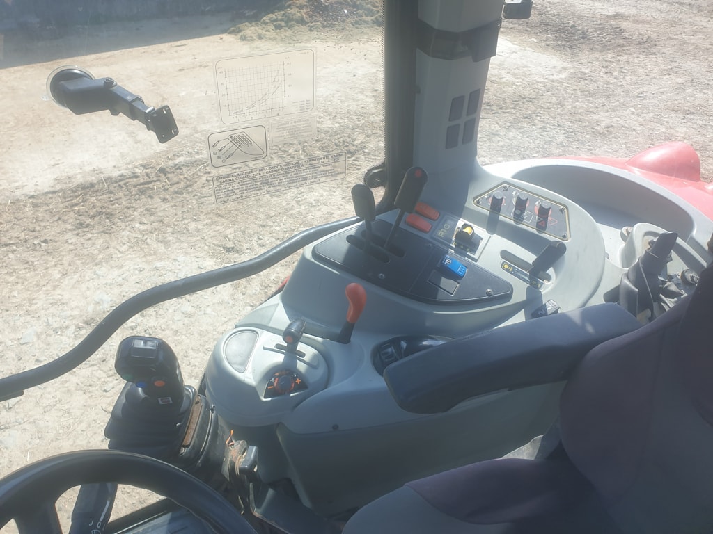 Tracteur MASSEY FERGUSON 5445 - photo slide 22