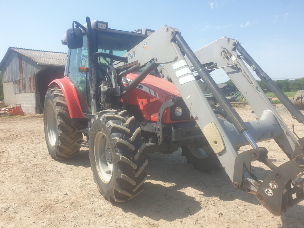 Tracteur MASSEY FERGUSON 5445 - photo slide 15