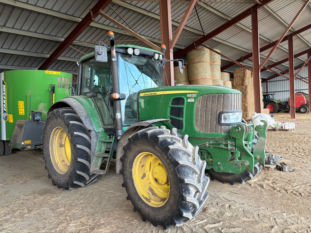 Tracteur JOHN DEERE 6830 PREMIUM - photo slide 2
