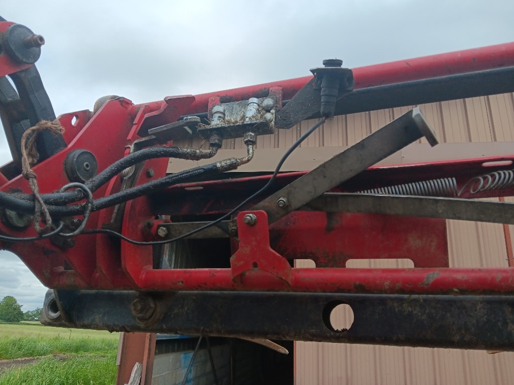 Tracteur chargeur MASSEY FERGUSON 5425 - photo slide 6