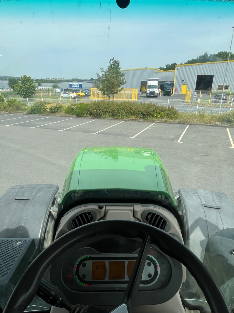 Tracteur FENDT 826 VARIO PROFI - photo slide 6