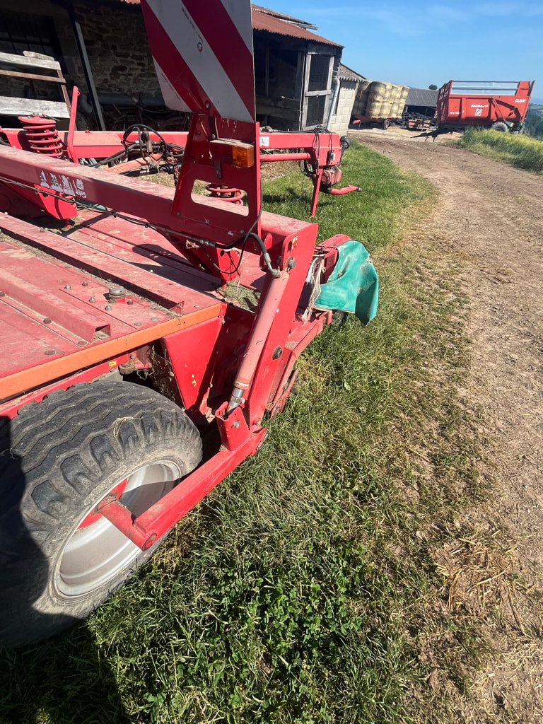 Faucheuse conditionneuse TAARUP 332 - photo slide 6