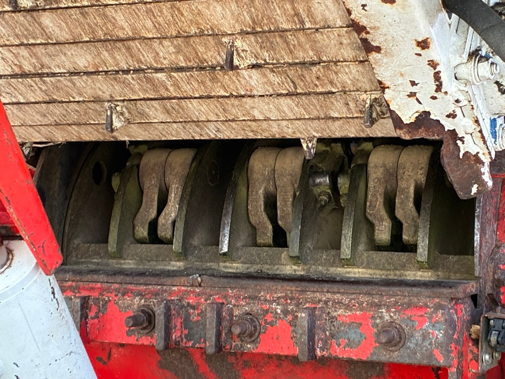 Broyeur BUGNOT BV 11 AVEC GRUE - photo slide 9