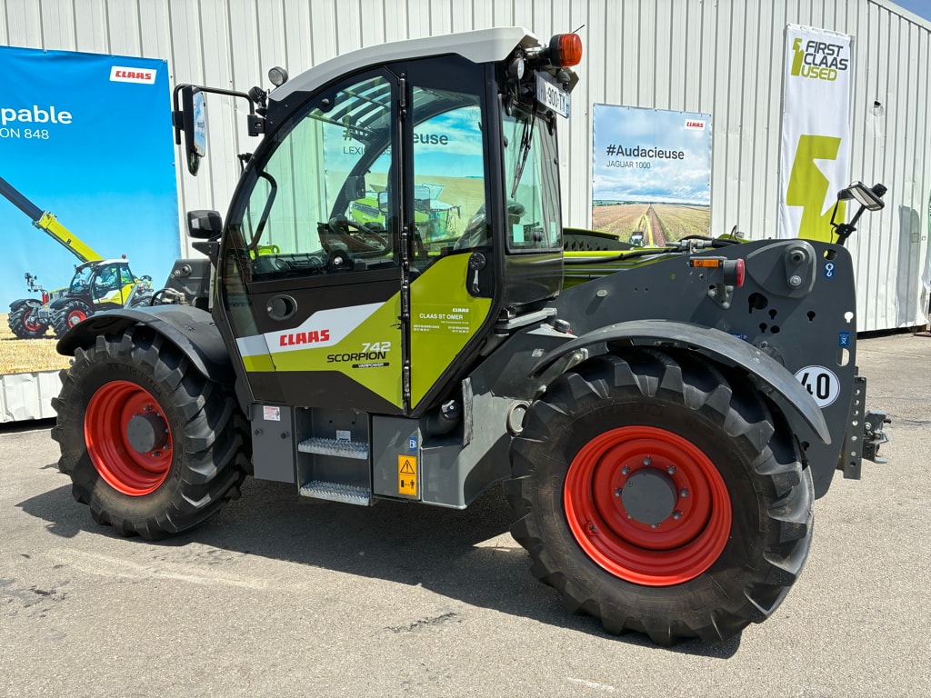 Telescopique CLAAS SCORPION 742 - photo slide 6