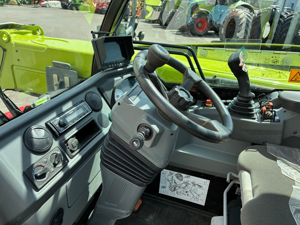 Telescopique CLAAS SCORPION 742 - photo slide 14