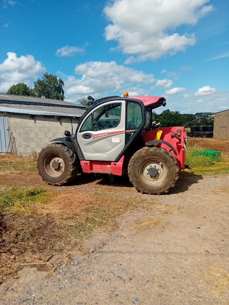 Telescopique MANITOU MLT 635-130 PS+ - photo slide 2
