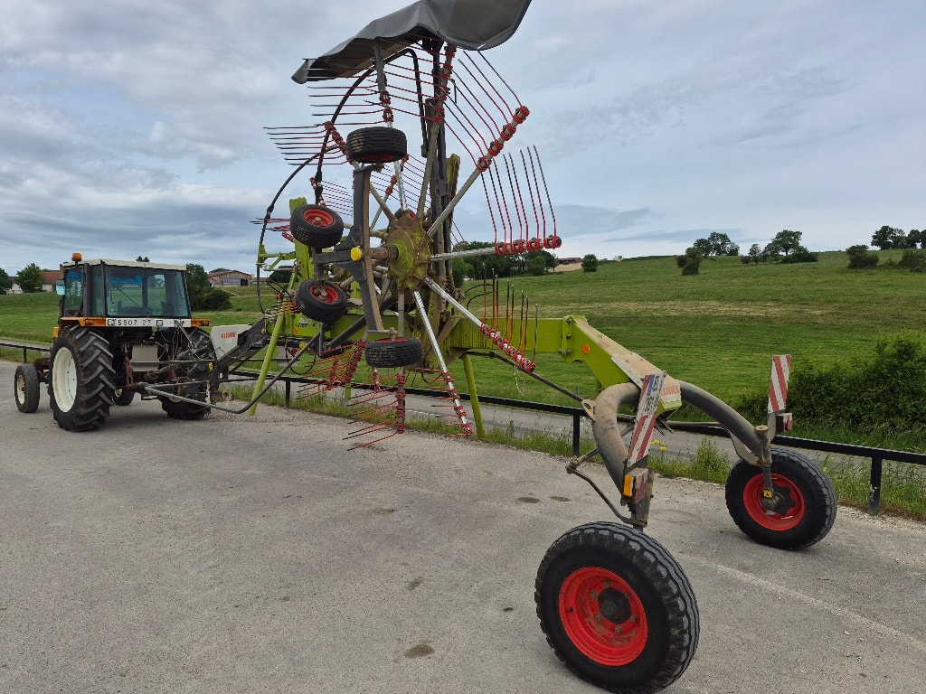 Andaineur CLAAS Liner 1600 twin - photo slide 4