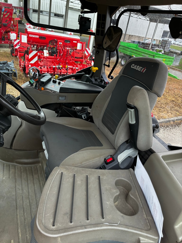 Tracteur chargeur CASE IH MAXXUM 145 CVX - photo slide 10