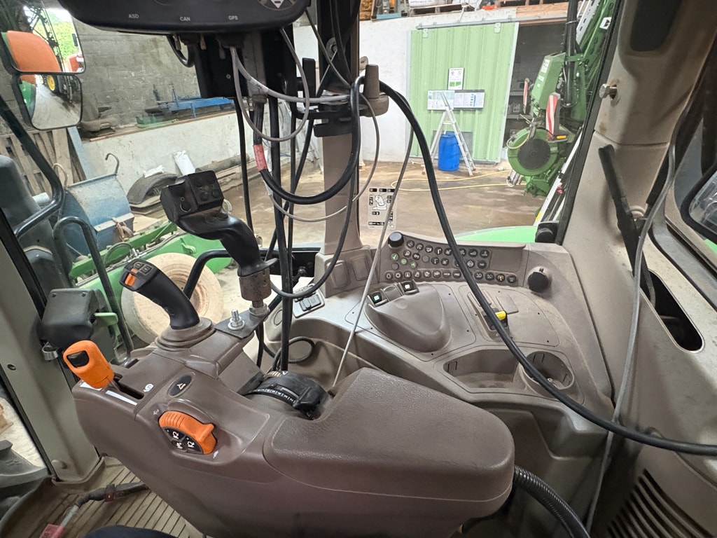 Tracteur JOHN DEERE 6120M - photo slide 20