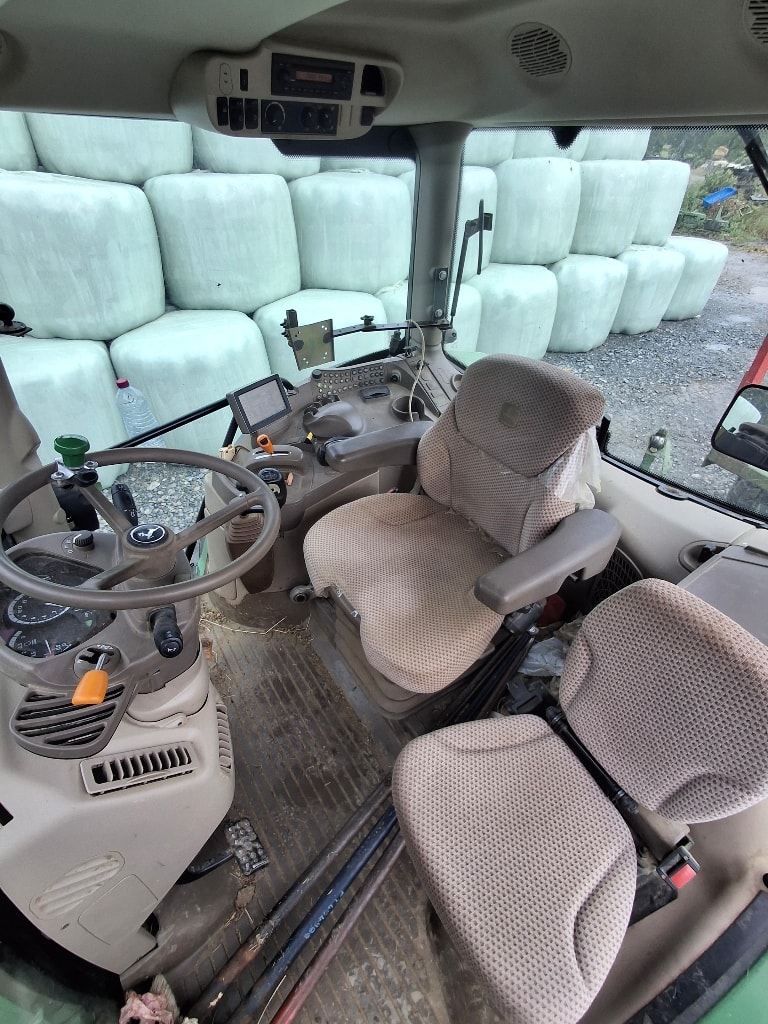 Tracteur chargeur JOHN DEERE 6125R - photo slide 19