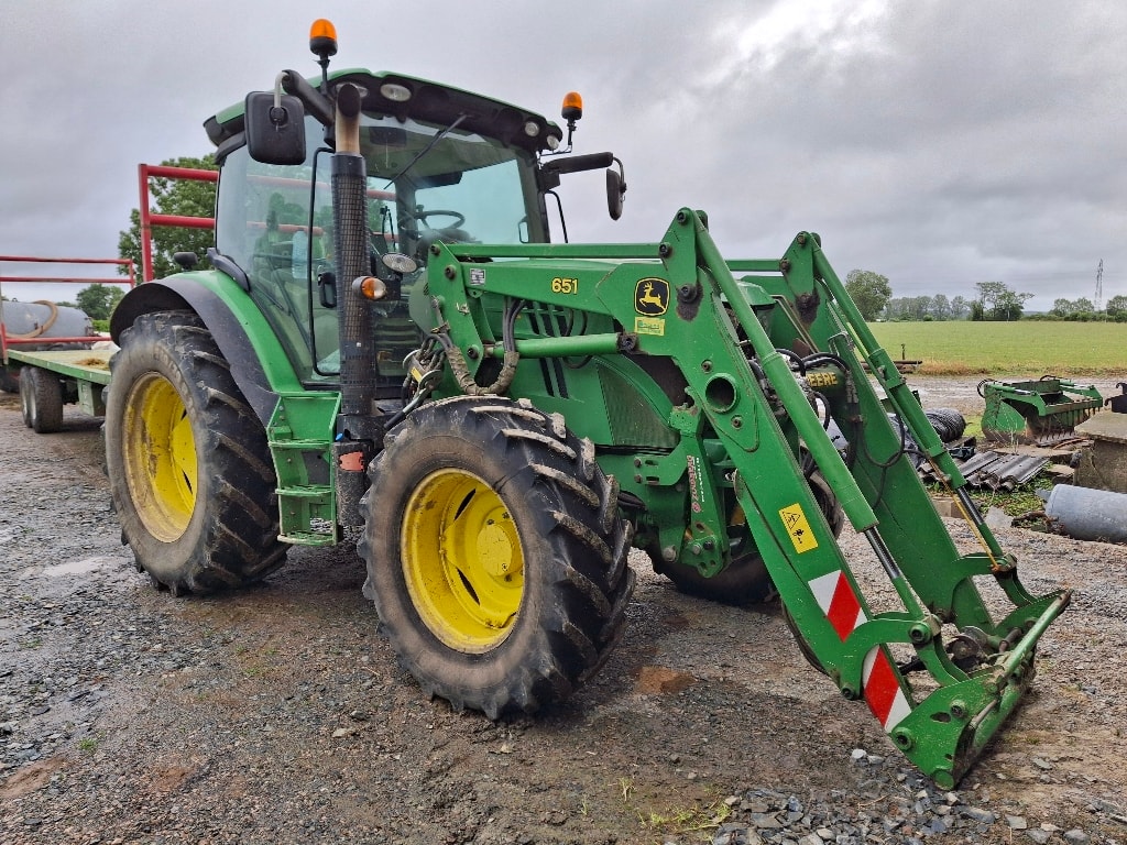Tracteur chargeur JOHN DEERE 6125R - photo slide 1