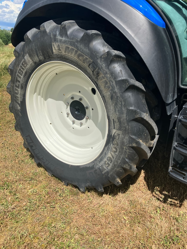 Tracteur chargeur NEW HOLLAND T5.110 AUTO COMMAND - photo slide 3