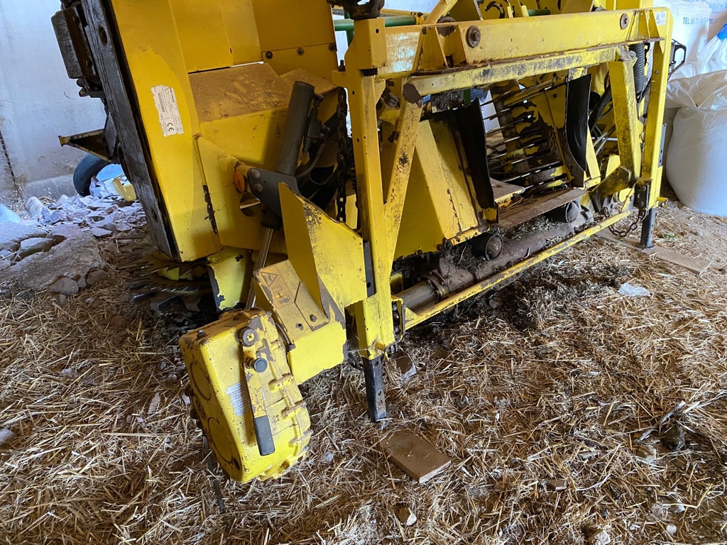 Bec à maïs JOHN DEERE 360  CONTACTER LE 06 03 68 09 25 - photo slide 10