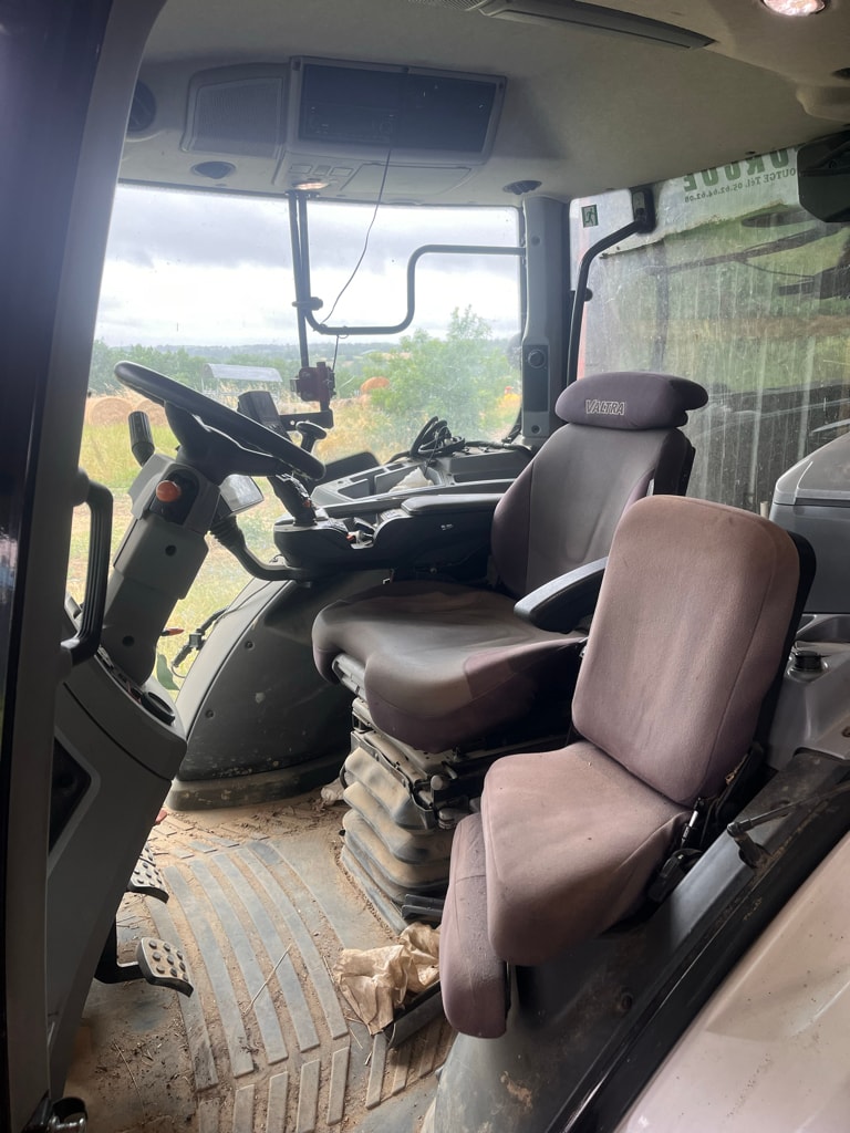 Tracteur VALTRA N154e Direct SMARTOUCH - photo slide 8