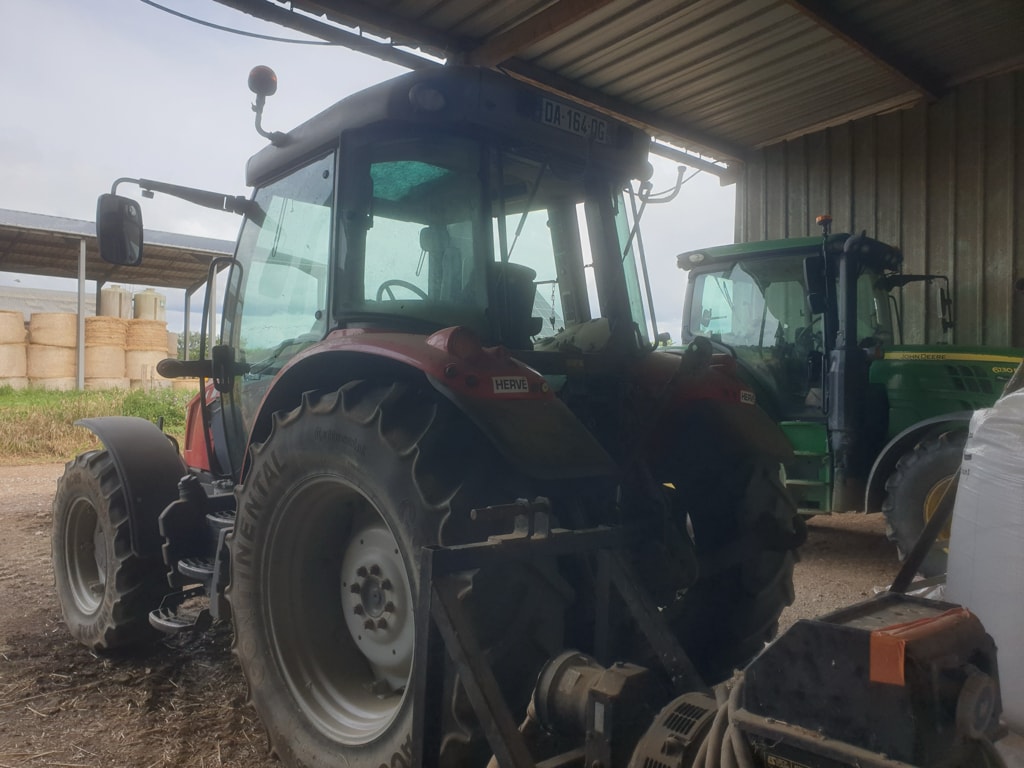 Tracteur MASSEY FERGUSON MF 5610 DYNA-4 - photo slide 4