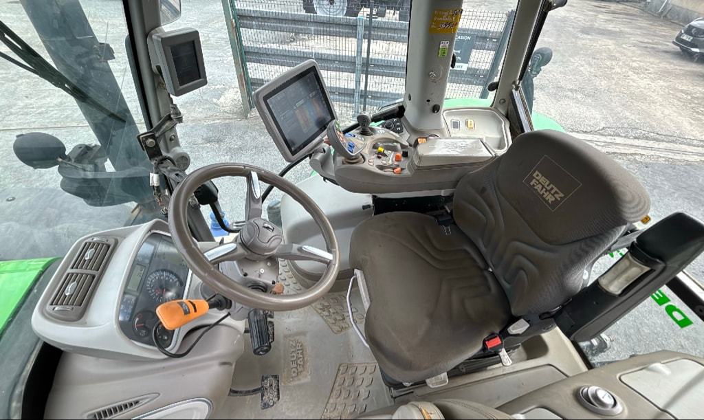 Tracteur DEUTZ FAHR 7230 AGROTRON TTV - photo slide 13