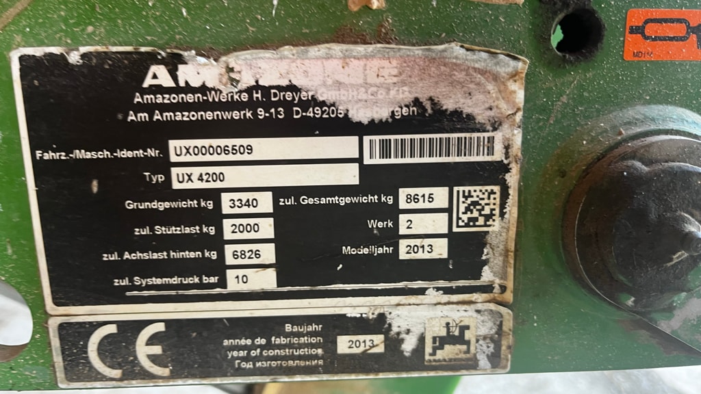 Pulverisateur AMAZONE UX 4200 - photo slide 6