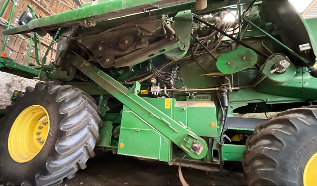 Moissonneuse JOHN DEERE W540 - photo slide 5