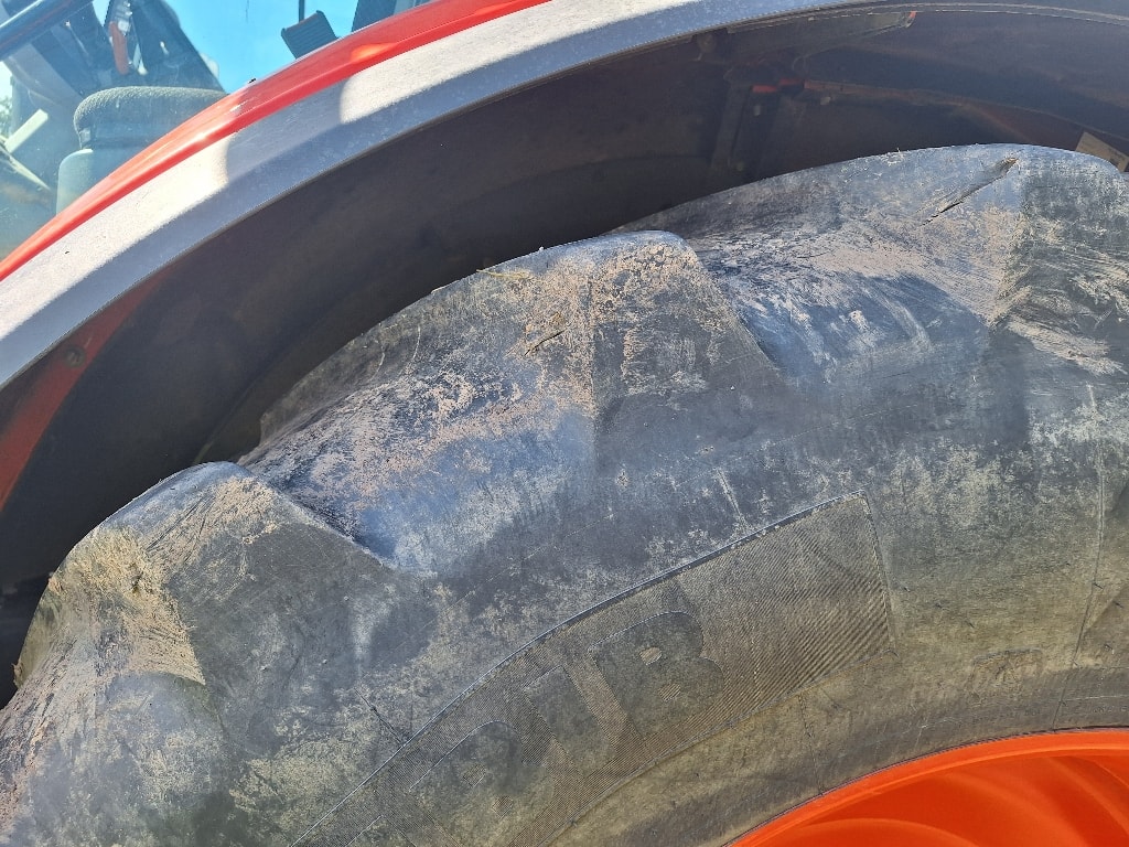 Tracteur KUBOTA M7133 FL - photo slide 7