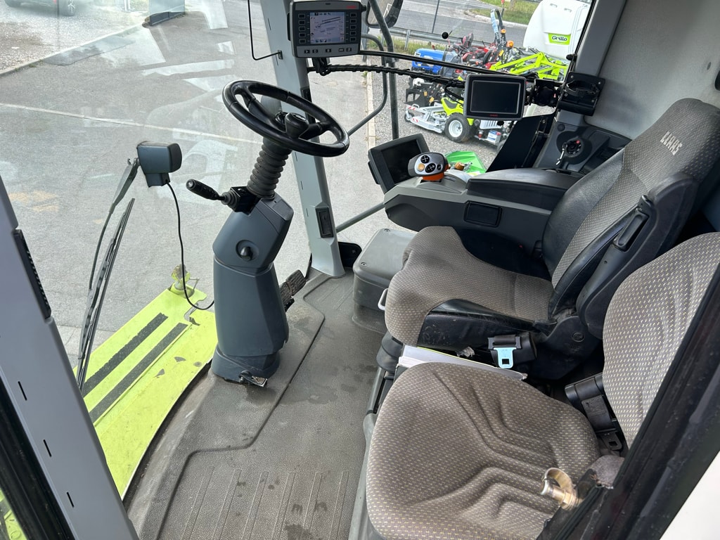 Moissonneuse CLAAS LEXION 760 TERRA TRAC - photo slide 10