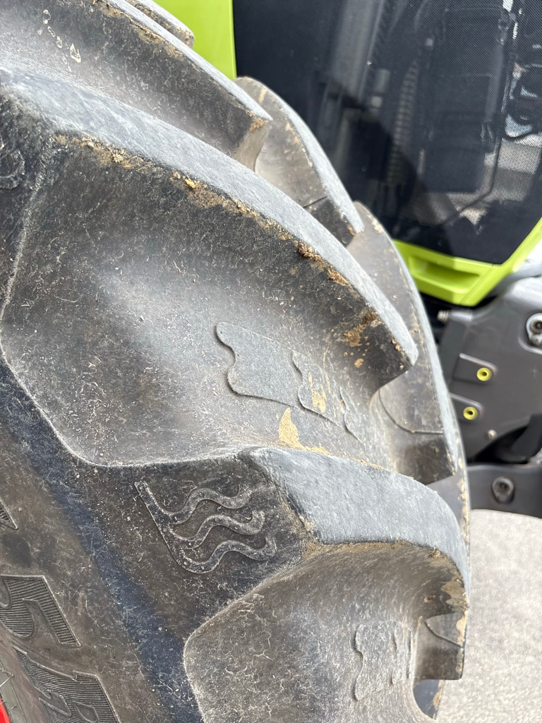 Tracteur CLAAS ARION 640 CIS - photo slide 11