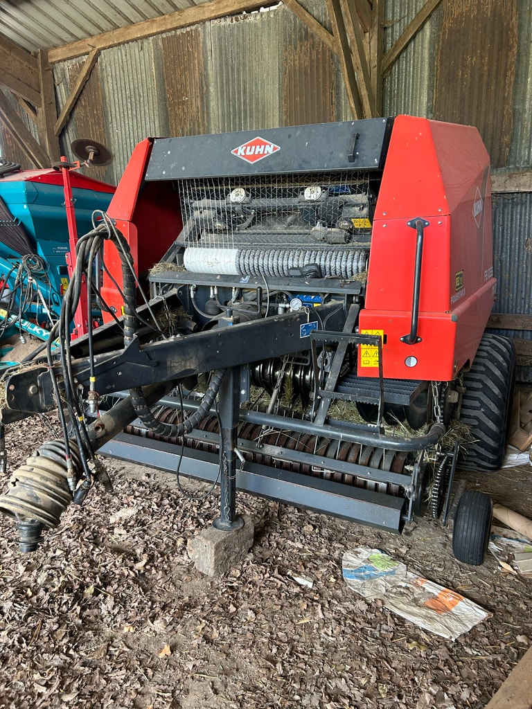 Presse balles rondes KUHN FB2135 MK2 - photo slide 2