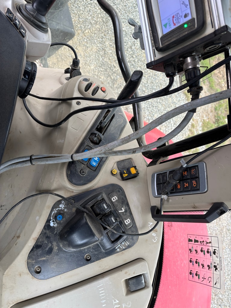 Tracteur MASSEY FERGUSON 7716 DYNA-6 EFFICIENT - photo slide 12