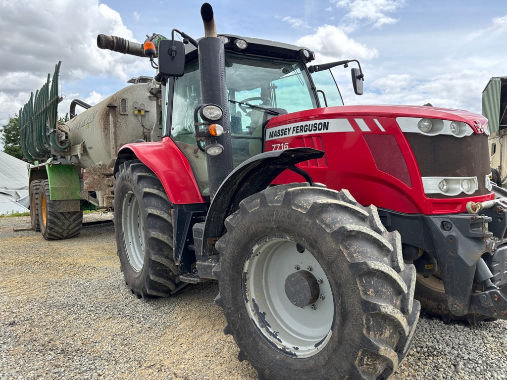 Tracteur MASSEY FERGUSON 7716 DYNA-6 EFFICIENT - photo slide 2