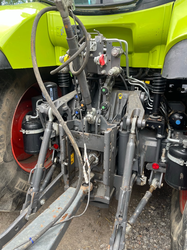 Tracteur CLAAS ARION 630 - photo slide 8