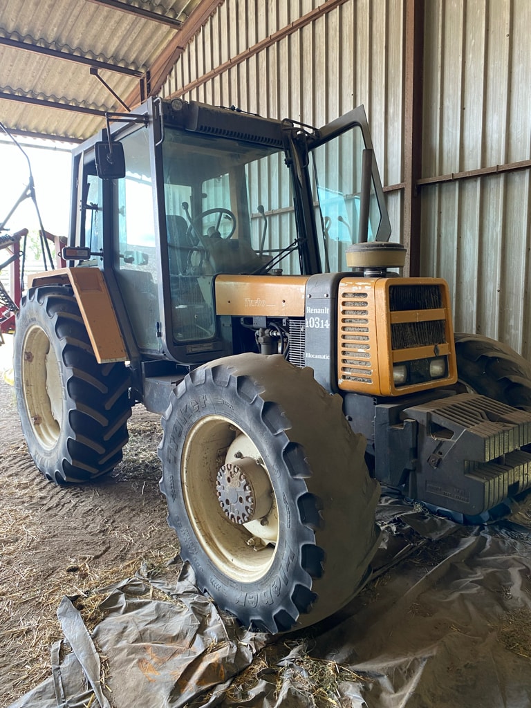 Tracteur RENAULT 103.14 - photo slide 3