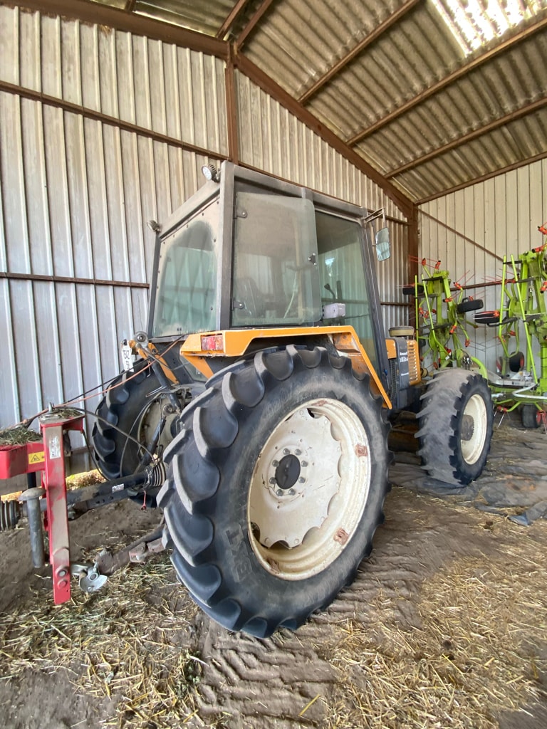 Tracteur RENAULT 103.14 - photo slide 4