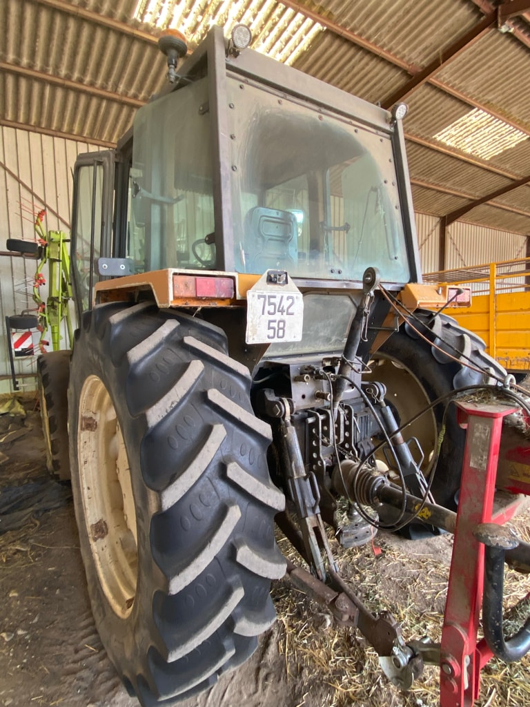 Tracteur RENAULT 103.14 - photo slide 5