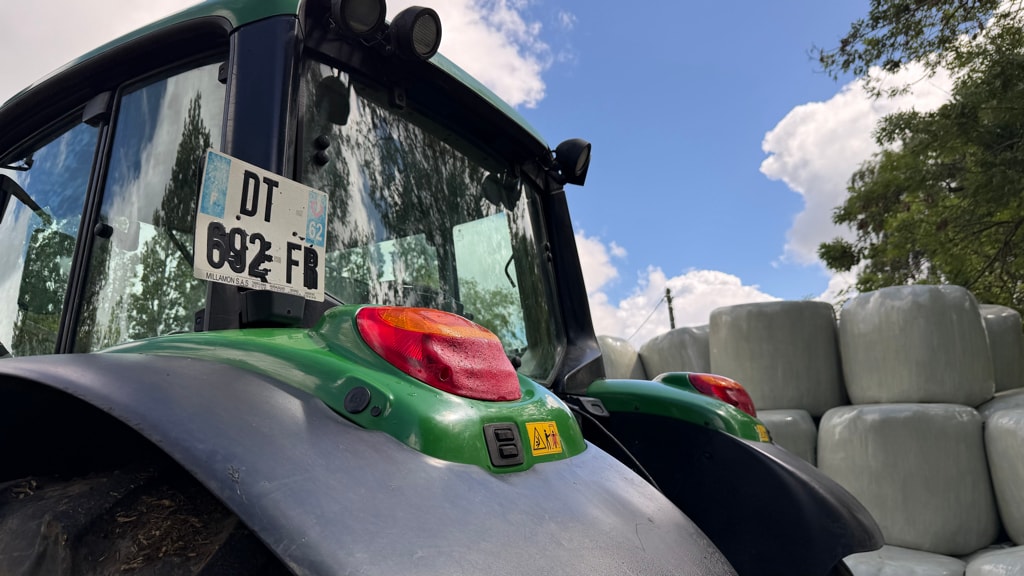 Tracteur JOHN DEERE 6115M - photo slide 17