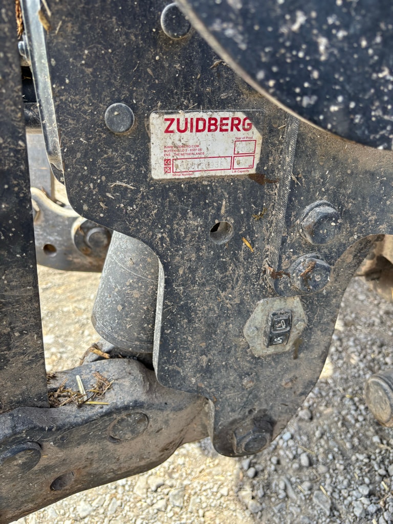 Tracteur chargeur MC CORMICK X7.617 PREMIUM - photo slide 17