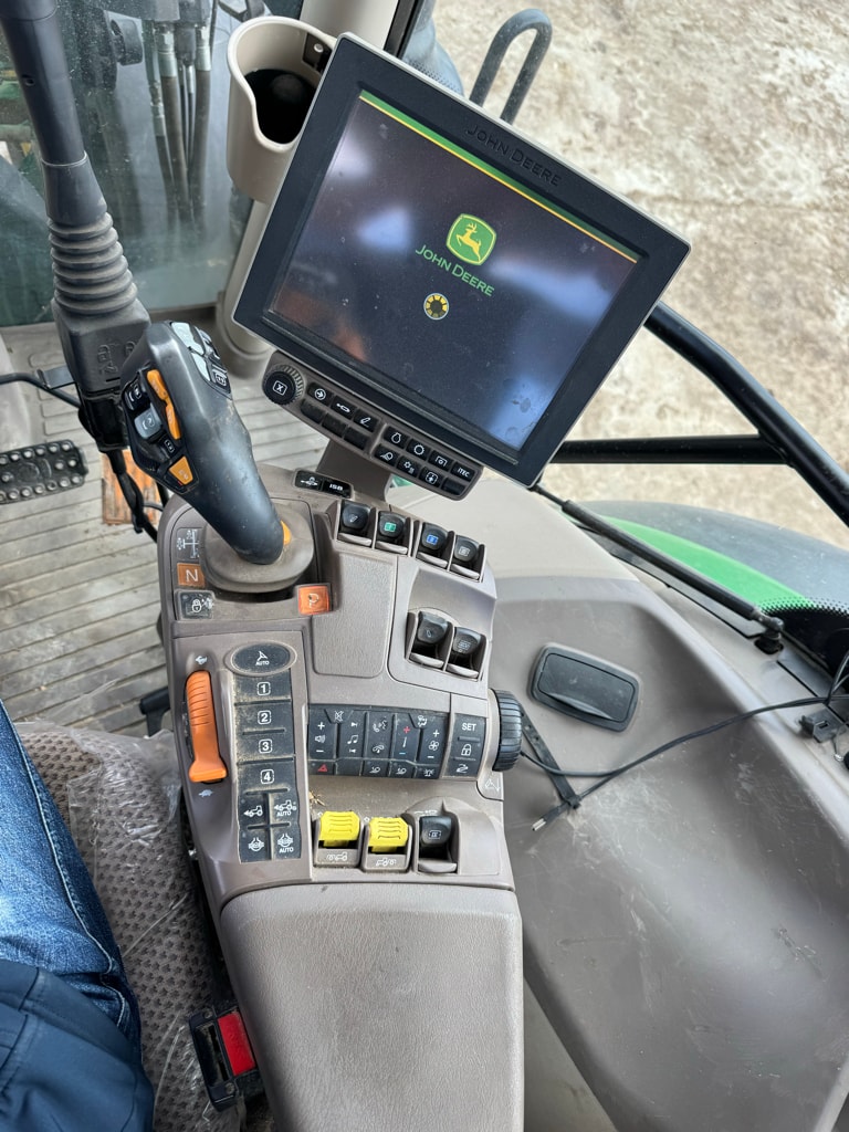 Tracteur JOHN DEERE 6r155 - photo slide 15