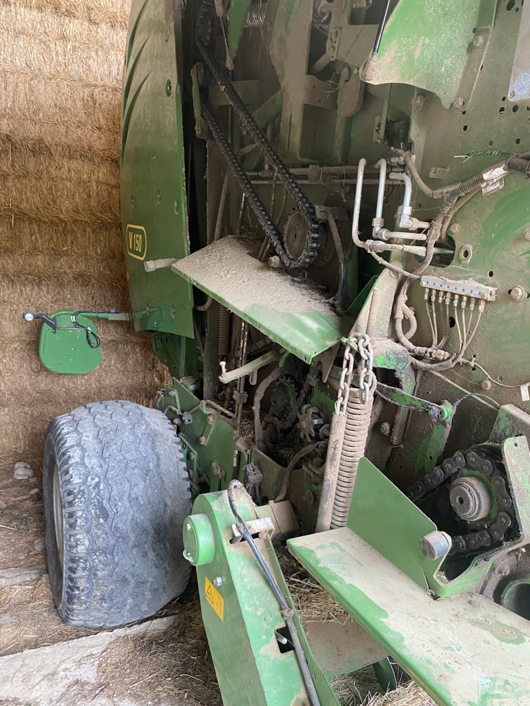 Presse balles rondes KRONE Comprima V150 - photo slide 11